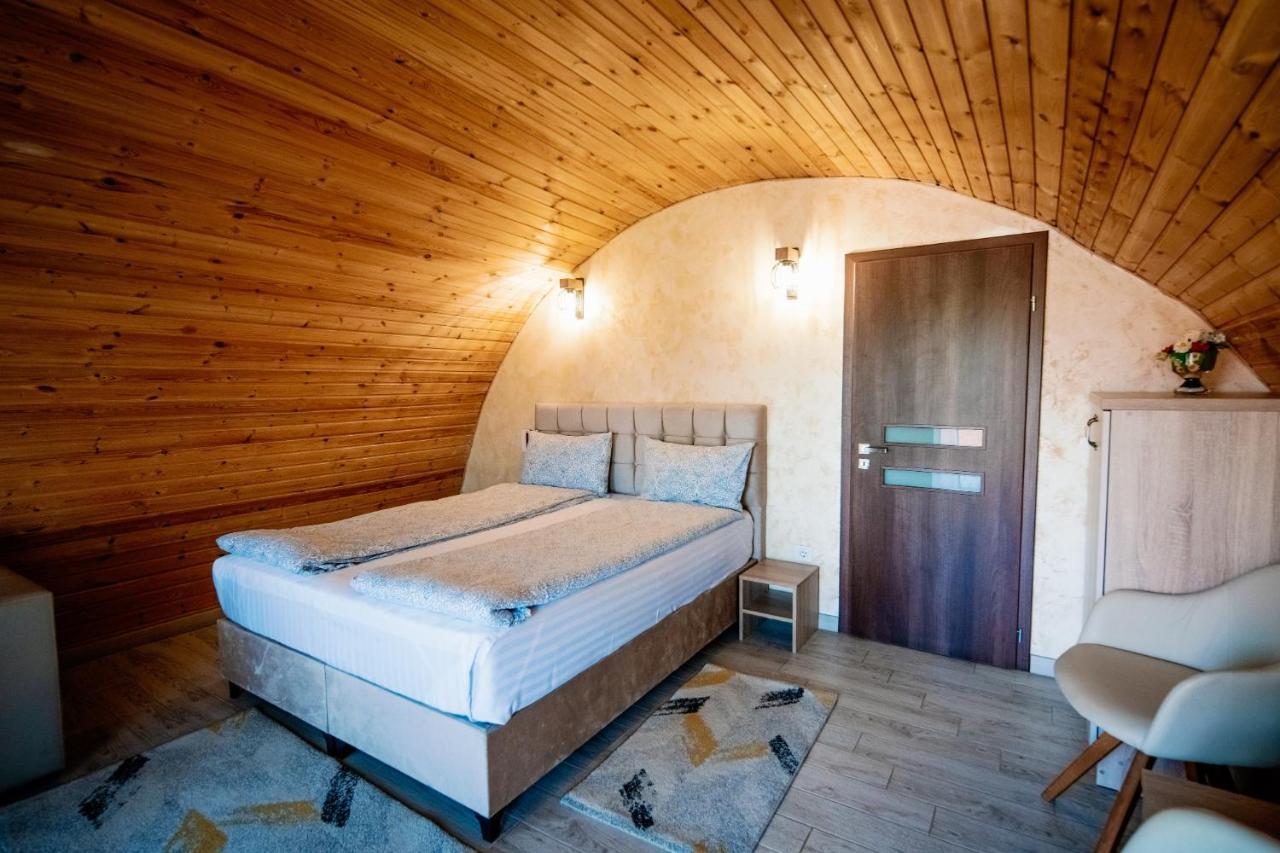 Hotel Montana Garden Răşinari Exteriér fotografie