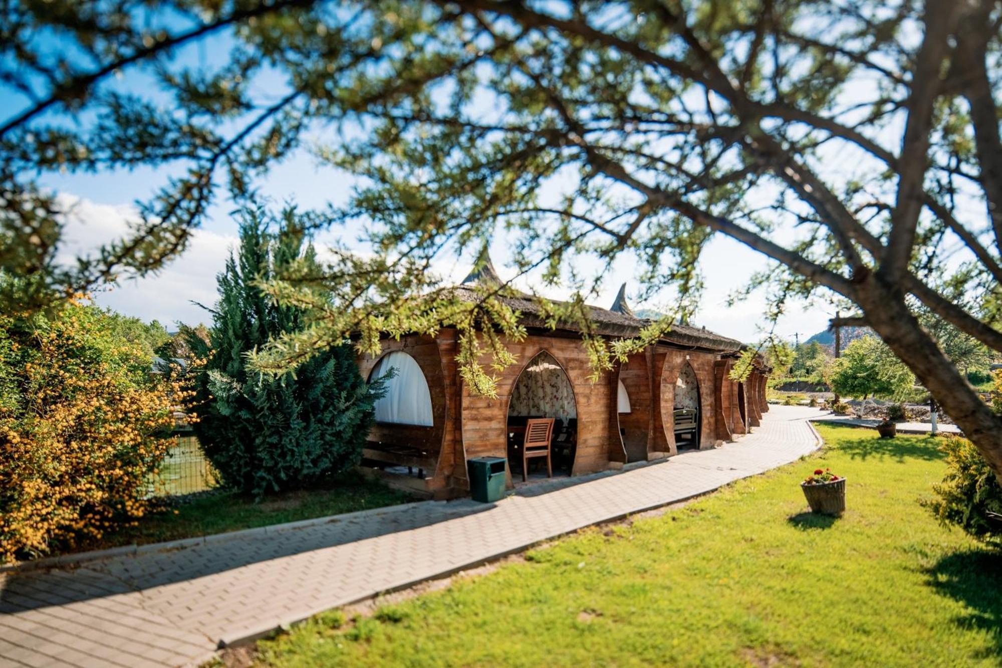 Hotel Montana Garden Răşinari Exteriér fotografie