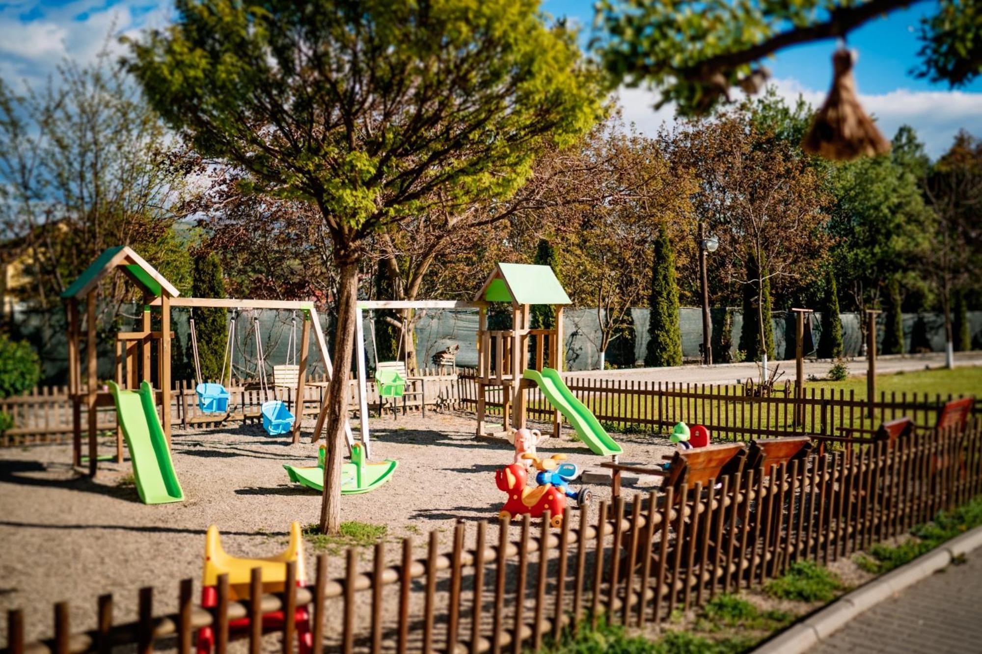 Hotel Montana Garden Răşinari Exteriér fotografie